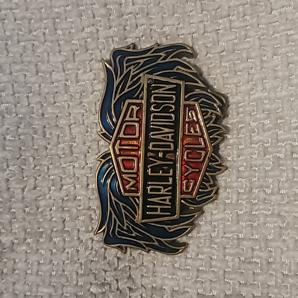 Vintage Harley-Davidson Belt Buckle - Red and Blue